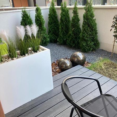 クラクフWislane Tarasy 2.0, Free Parking, Private Gardenアパートメント エクステリア 写真